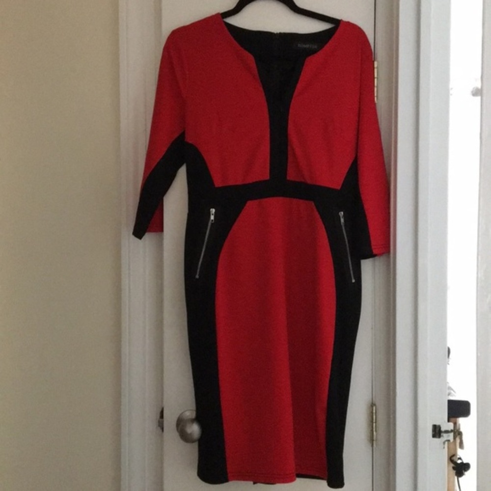 Black and Red Dress Mid-Length maternity or not
